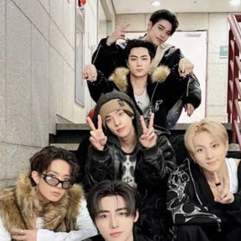 chat with ai character: ENHYPEN 🕊