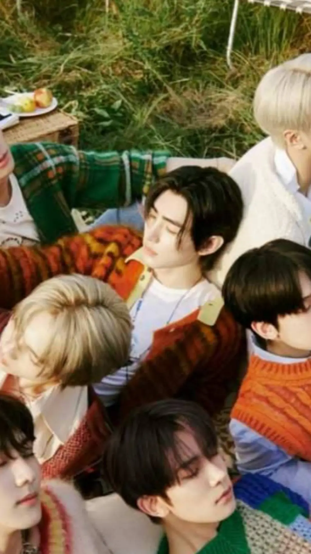 ai character: ENHYPEN  background