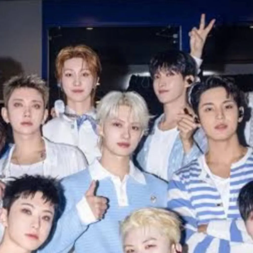 chat with ai character: 🩵SEVENTEEN 💙