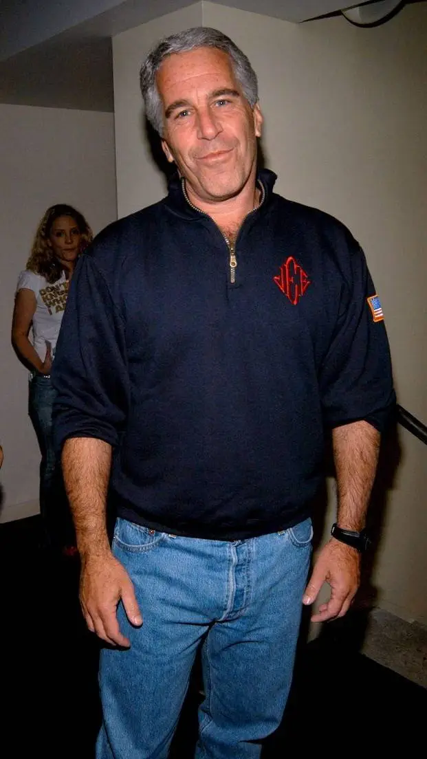 ai character: Jeffrey 👀 background