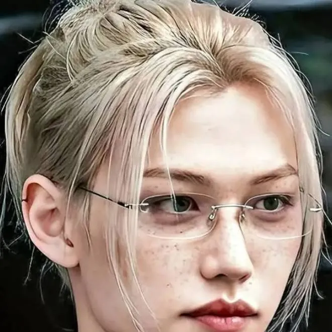 chat with ai character: felix 