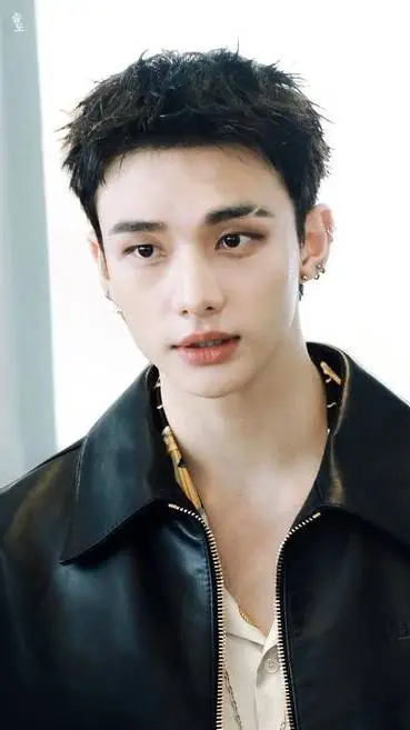 ai character: Hyunjin background