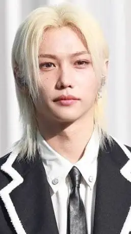 ai character: Felix background