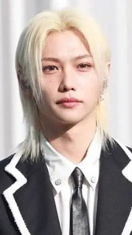 ai character: Felix background