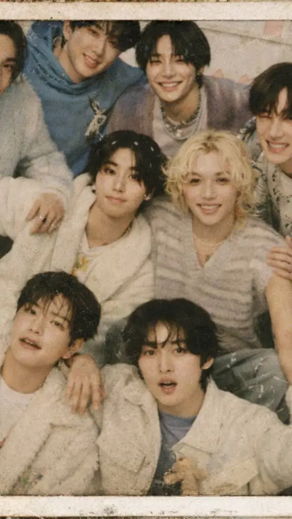 ai character: Skz (80s version) background