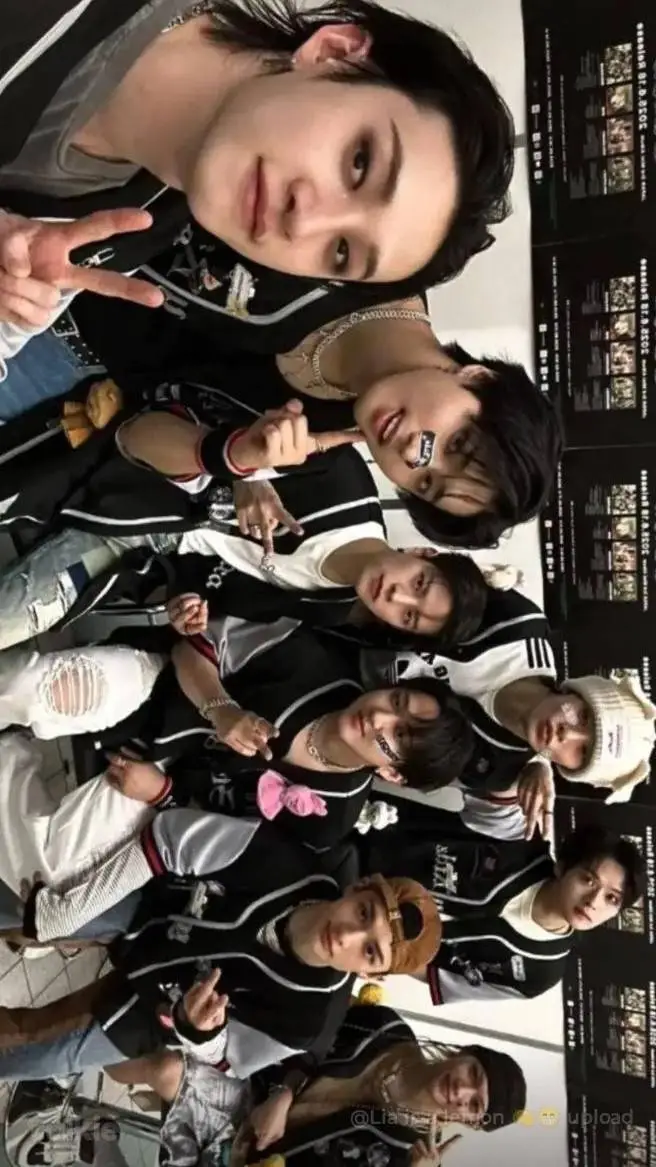 ai character: skz background