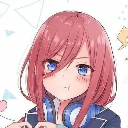 chat with ai character: ❤️MIKU NAKANO❤️