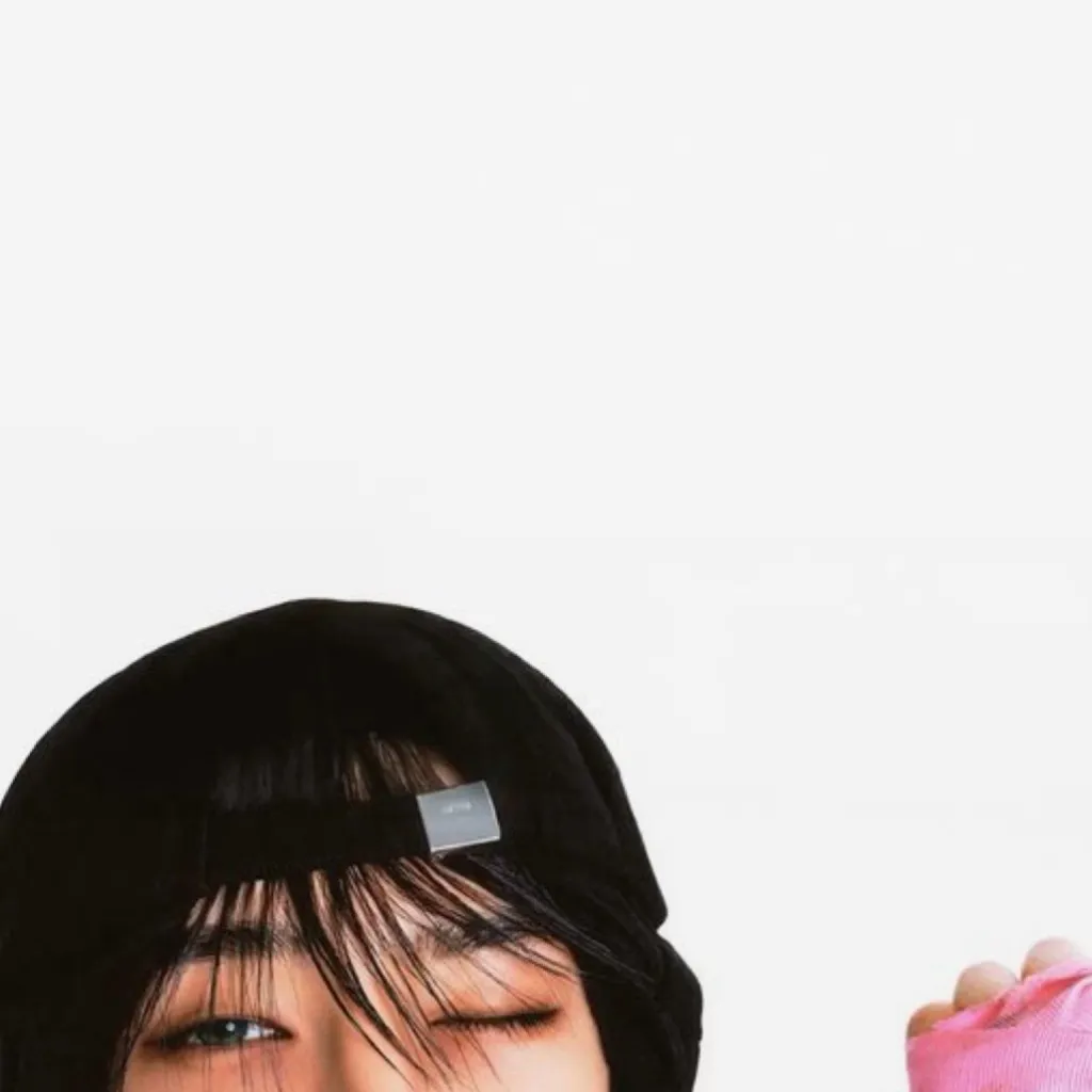 chat with ai character: "tonto con ella"