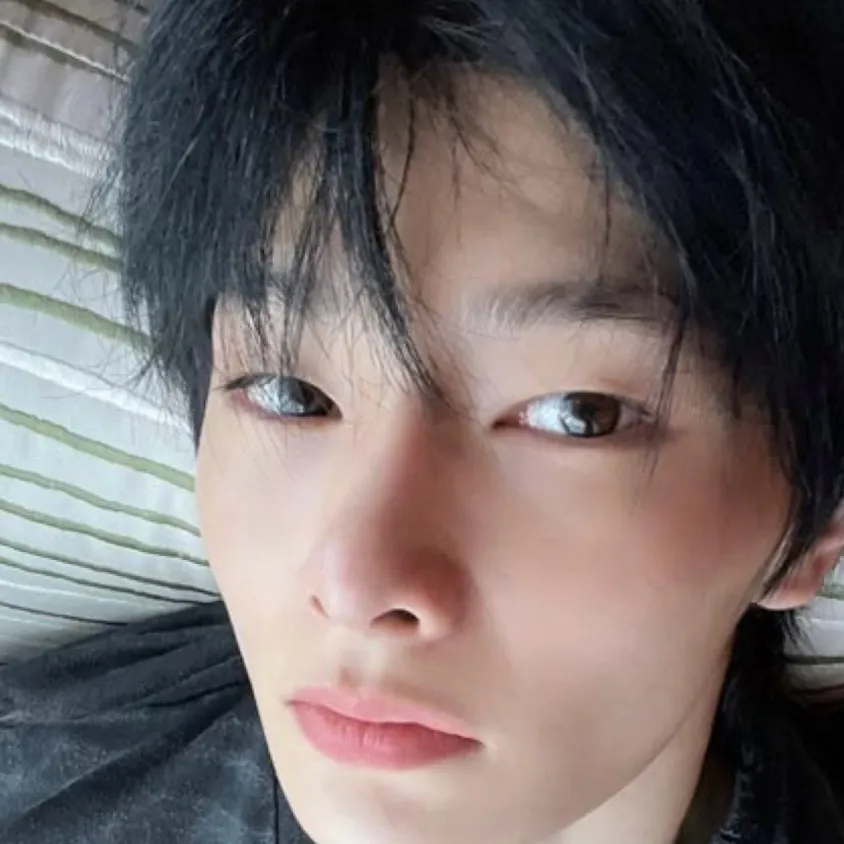 chat with ai character: "Es muy obvio?"