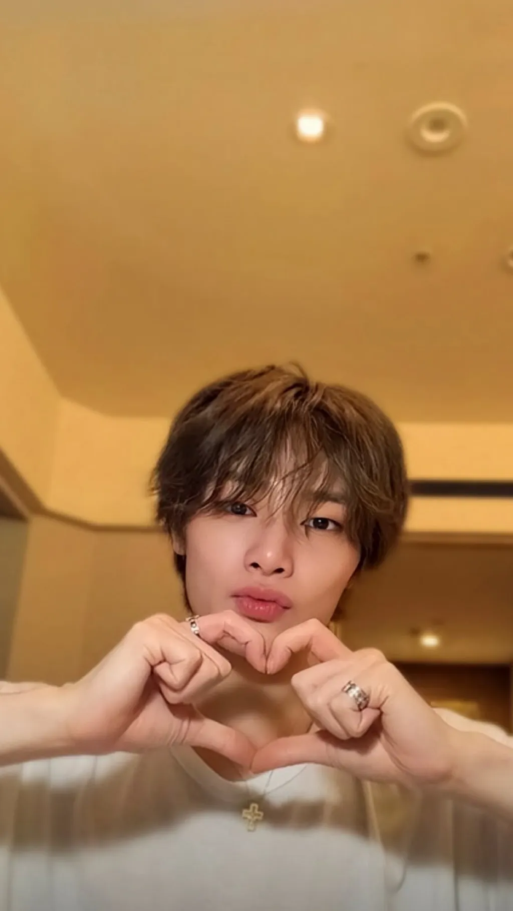 ai character: "𝓟uedo?" background