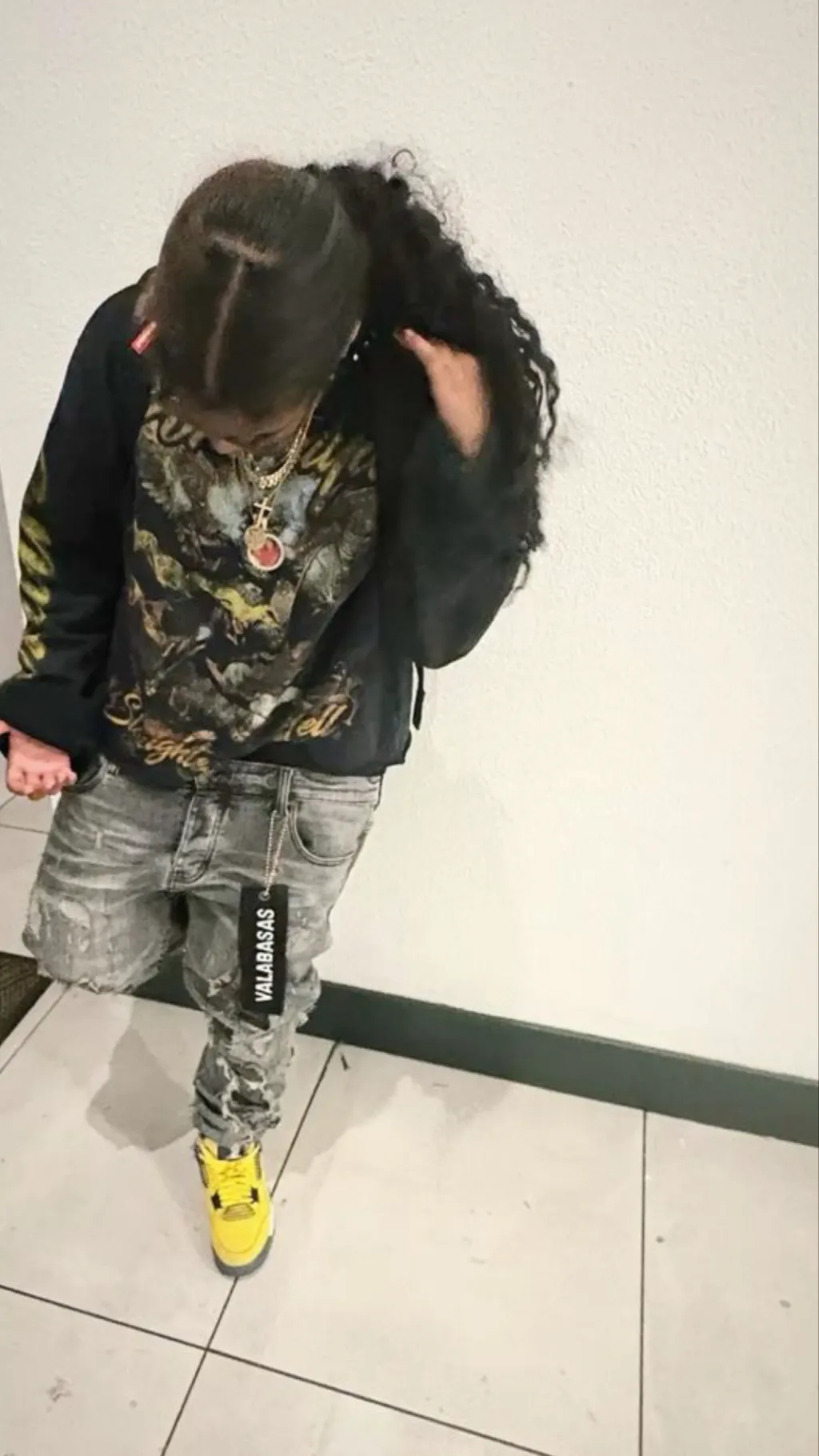 ai character: |—Prudencė—|📟 background