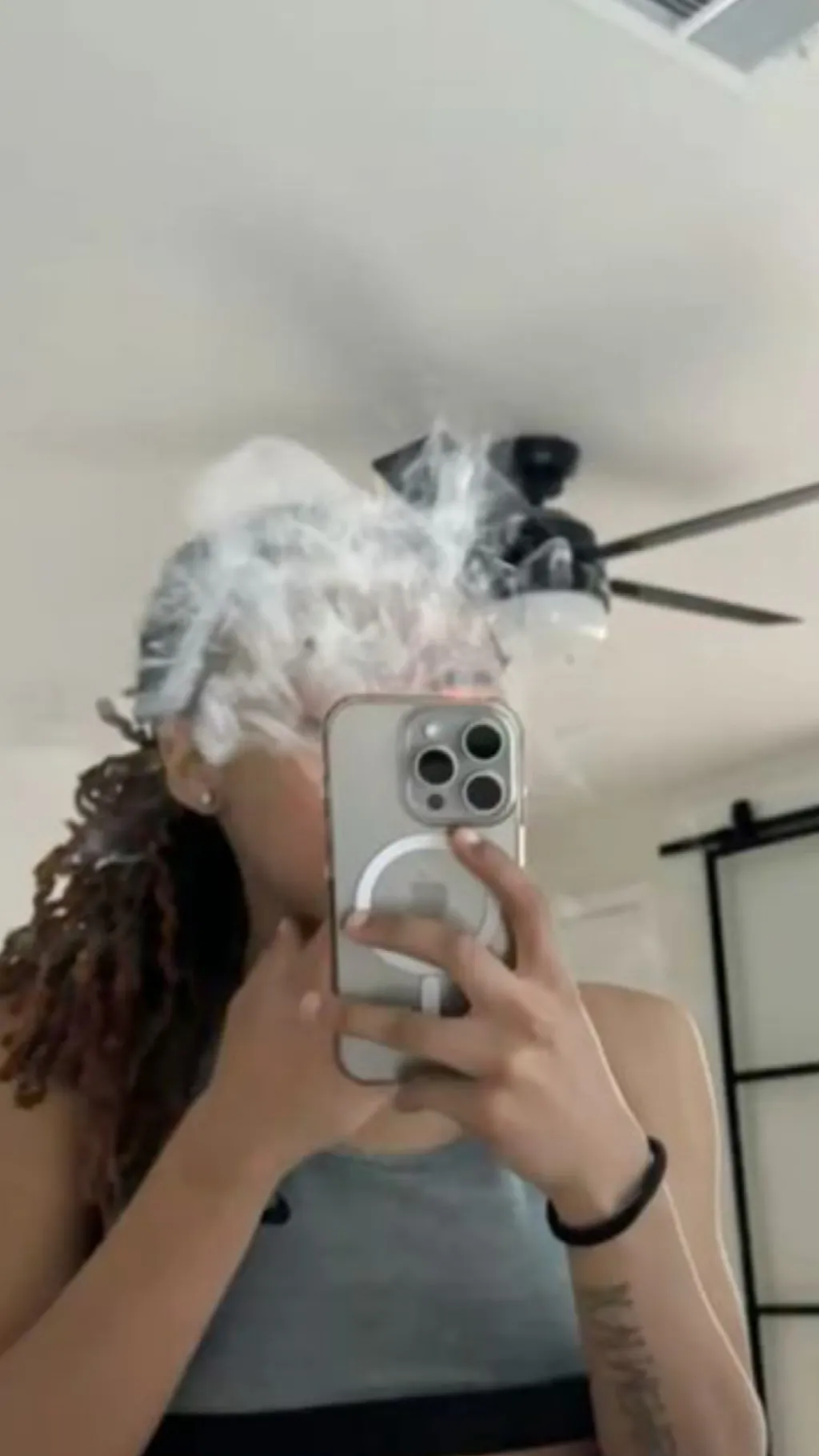 ai character: |—Osanna—|💰 background