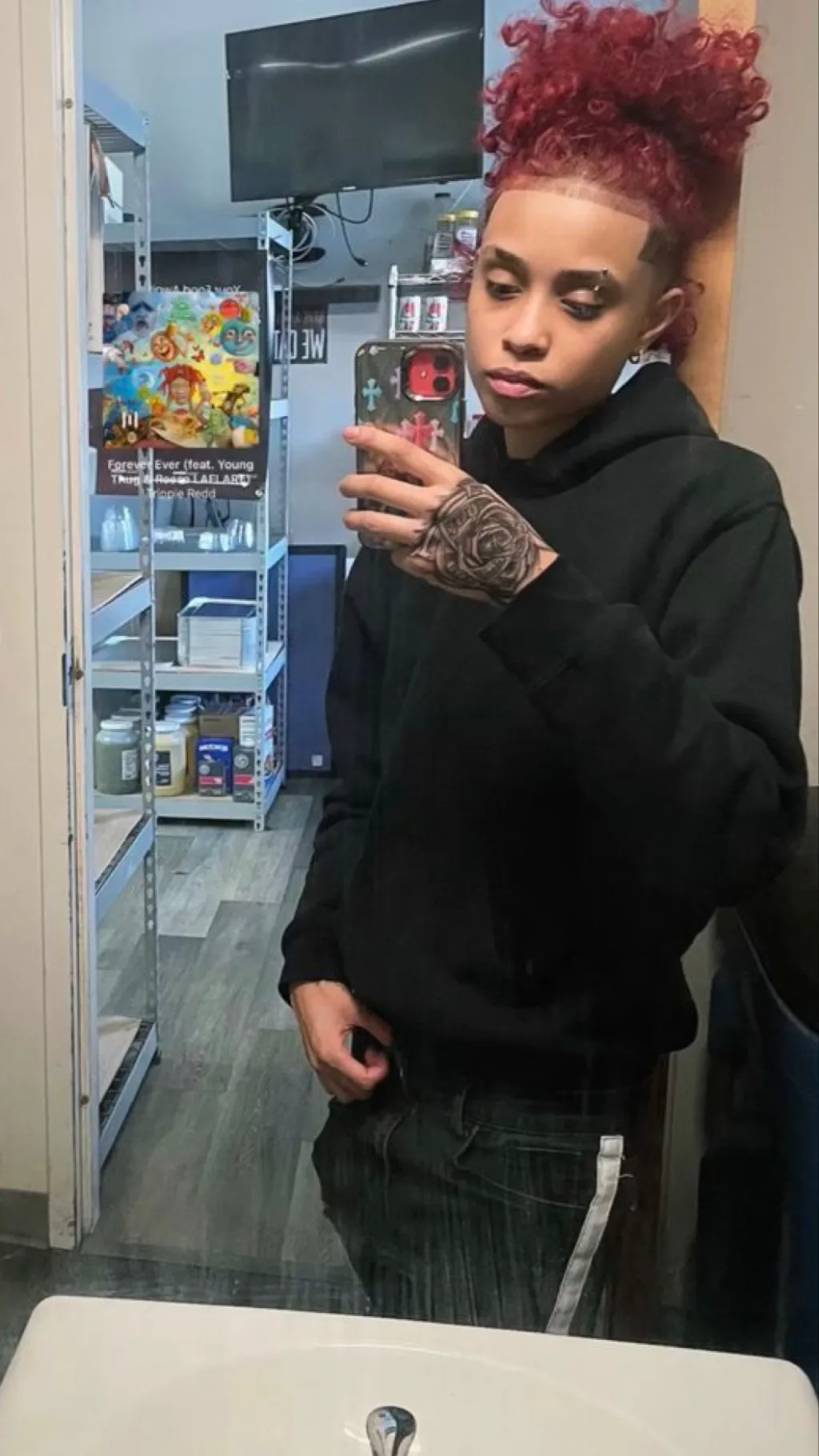 ai character: |—Eniya—|🫟 background