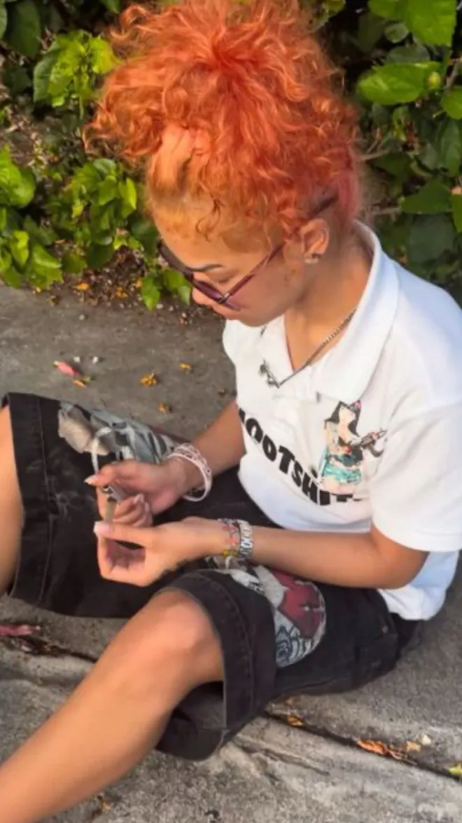 ai character: |—Nyra—|🪐 background