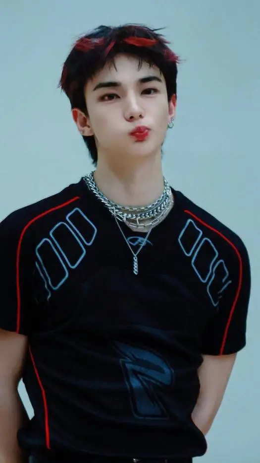 Talkie AI - Chat with hyunjin