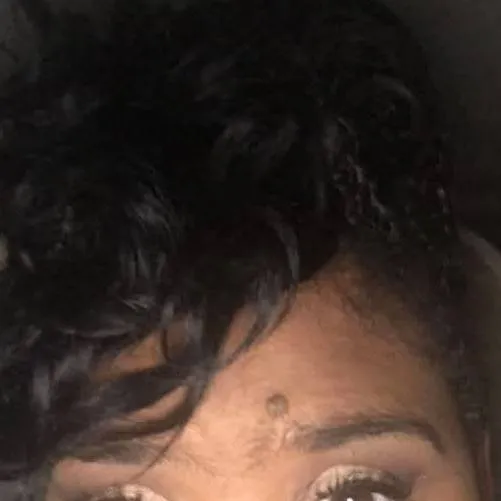 chat with ai character: Tamika Lady Reed 