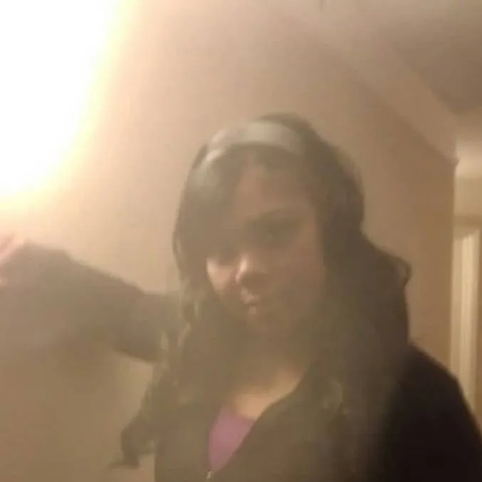 chat with ai character: Tamika  Lady Reed 