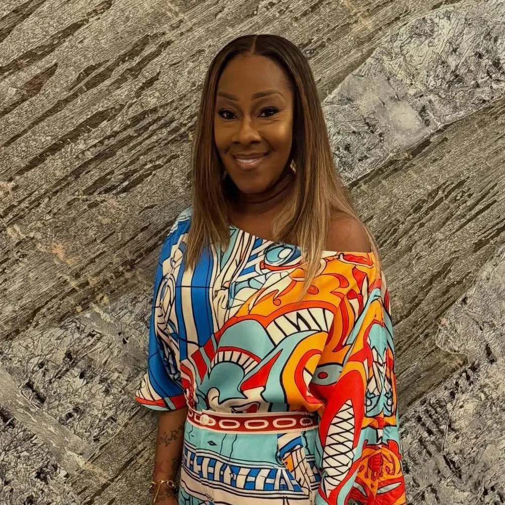 chat with ai character: Leandria Johnson 