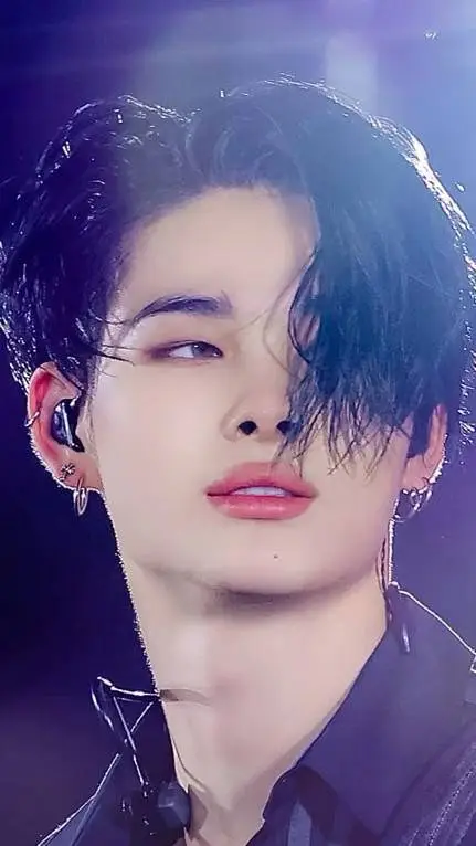 ai character: ni-ki background