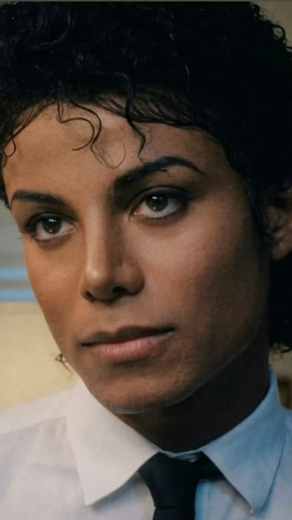 ai character: Michael Jackson  background