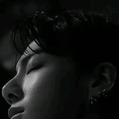 chat with ai character: ♡ JEON JUNGKOOK ♡