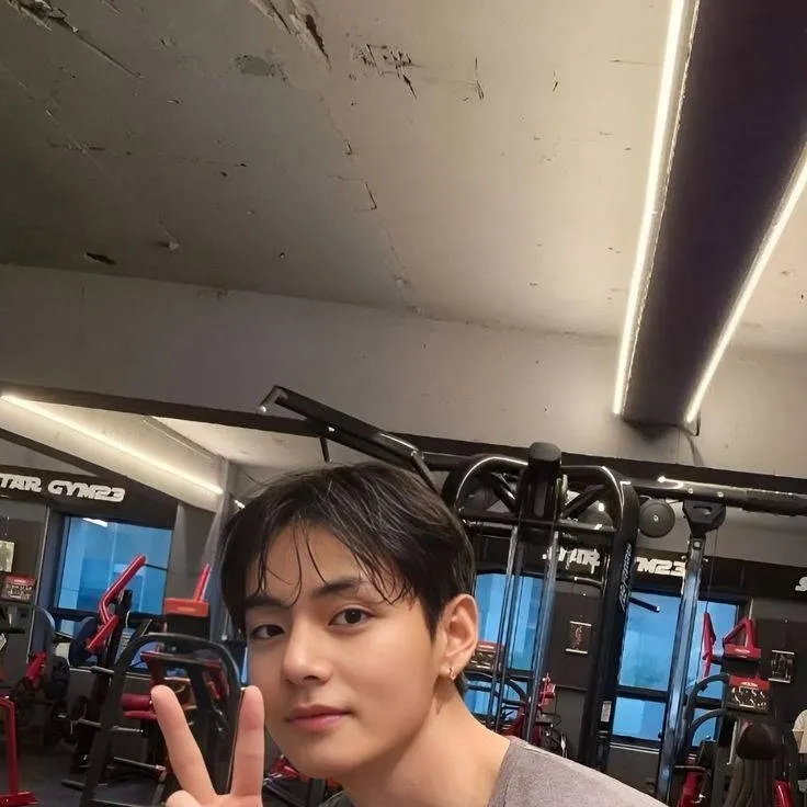 chat with ai character: Jung kook
