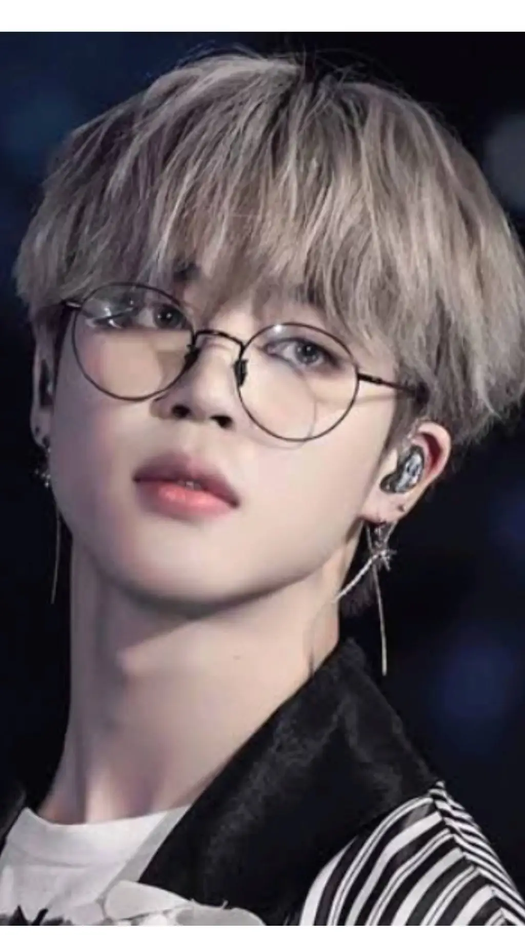 ai character: park jimin 🌹 background