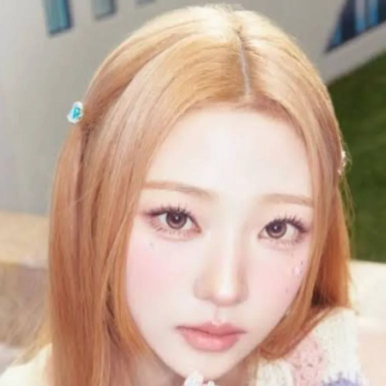 chat with ai character: Stella 