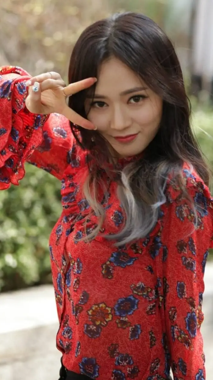 ai character: Sojung background