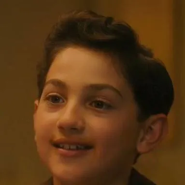 chat with ai character: RICH SANTOS