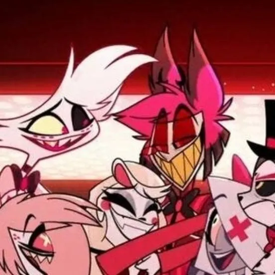 chat with ai character: HH🏨✨