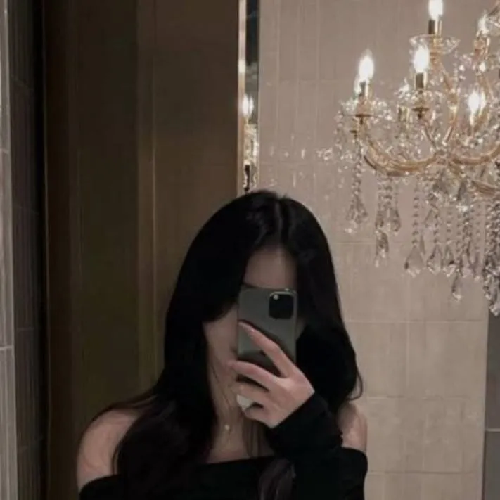 chat with ai character: ⋆Elara♱⋆