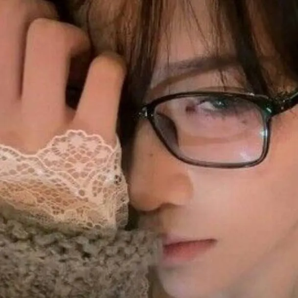 chat with ai character: Luca