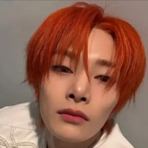 chat with ai character: I.n