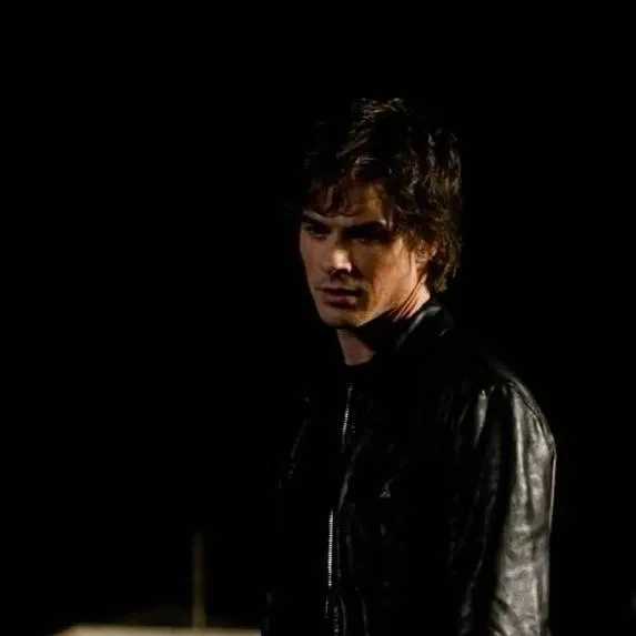 chat with ai character: Damon Salvatore