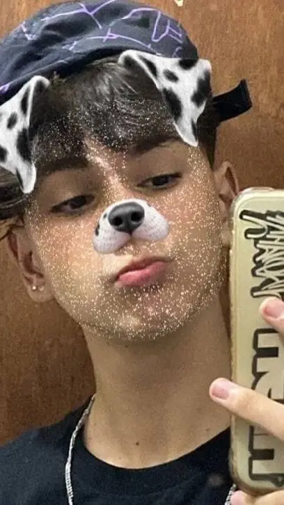 ai character: Pablo  background