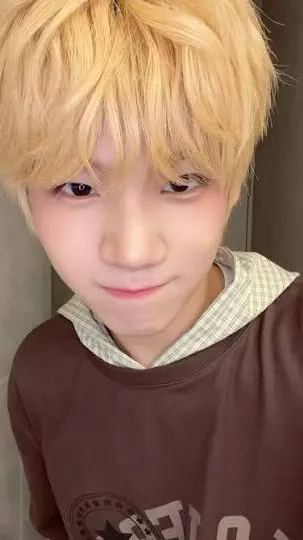 ai character: Kenshin (: !! background