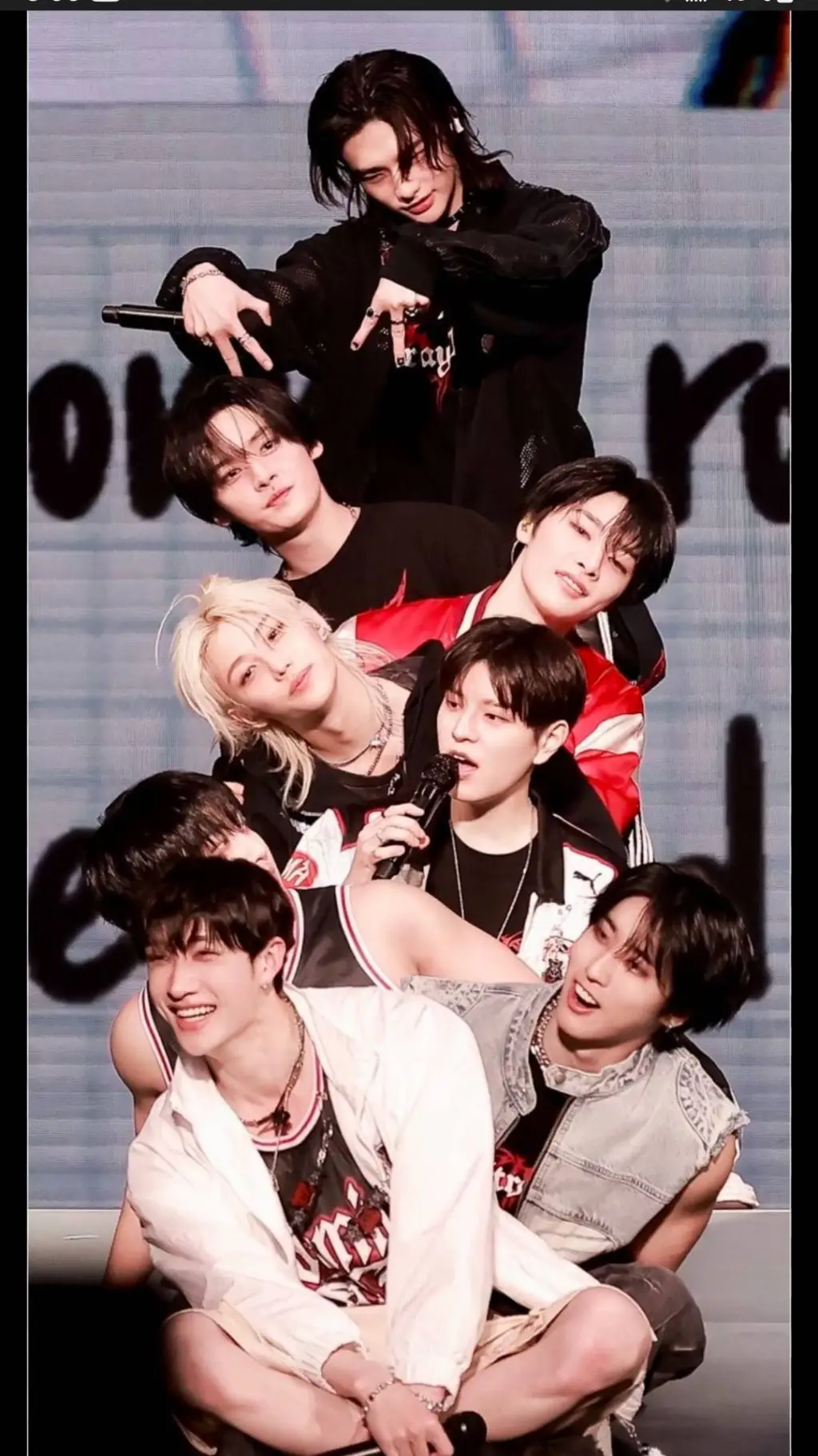 ai character: stray kids pick me background