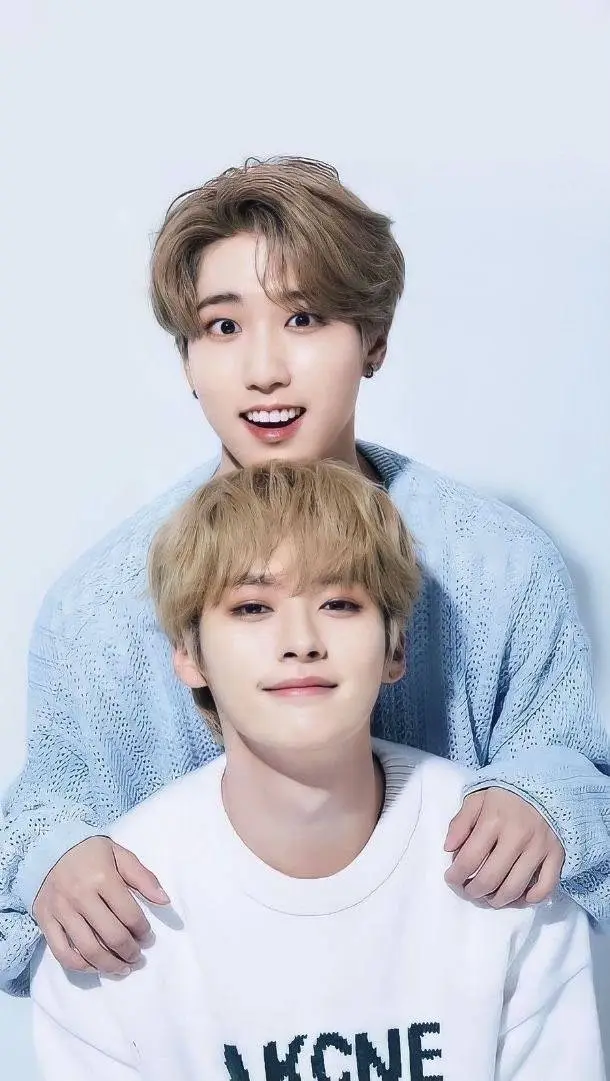ai character: MINSUNG 🙏🏻✨ background