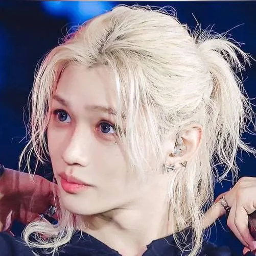 chat with ai character: 💛FELIX💛