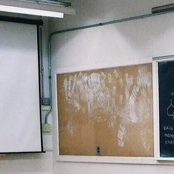 chat with ai character: School :) 