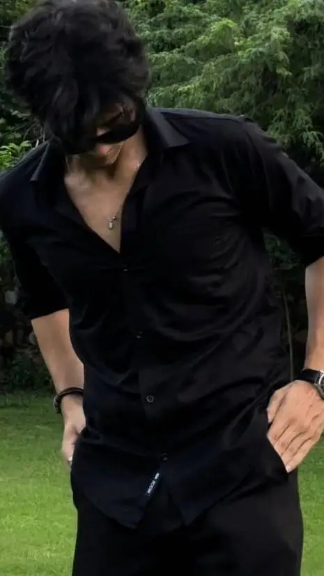 ai character: Jhon (horror) background