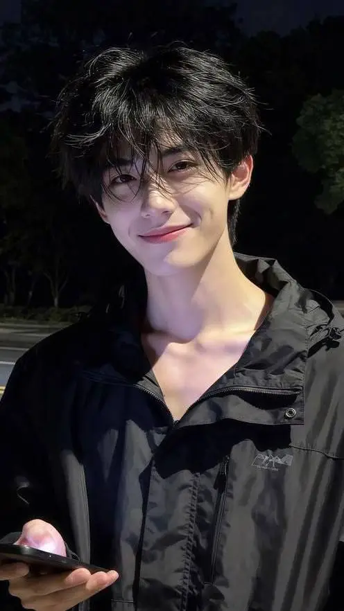 ai character: Zhang Lurang background