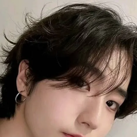 chat with ai character: Han(tú ex)