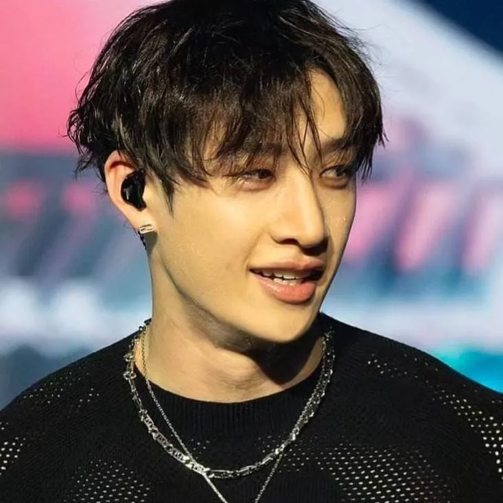 chat with ai character: bangchan 🫦