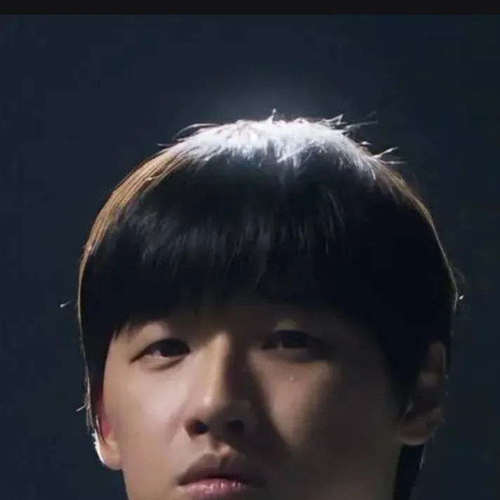 chat with ai character: Min-su 