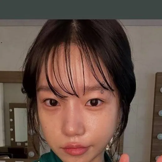 chat with ai character: Jun-hee 