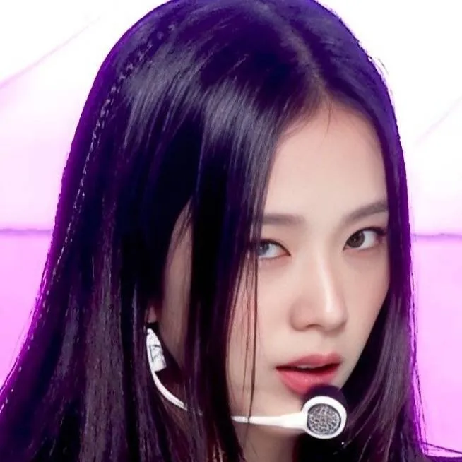 chat with ai character: JISOO