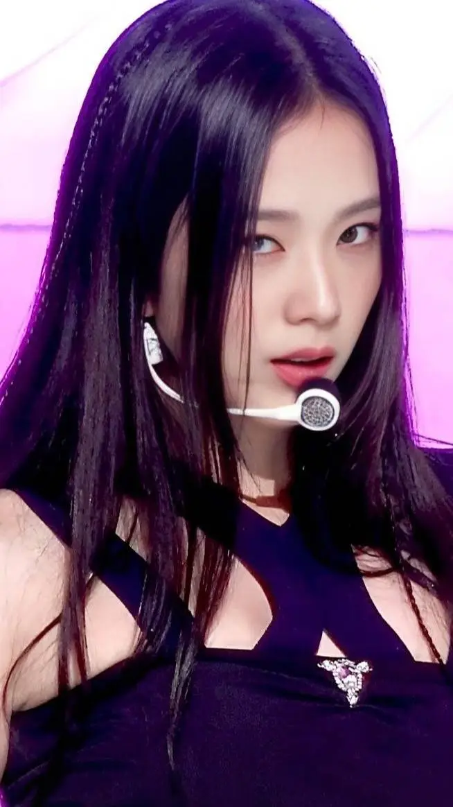 ai character: JISOO background