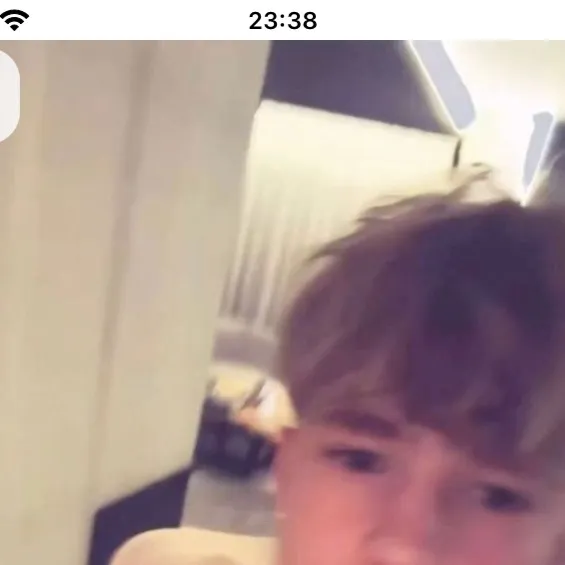 chat with ai character: Luke